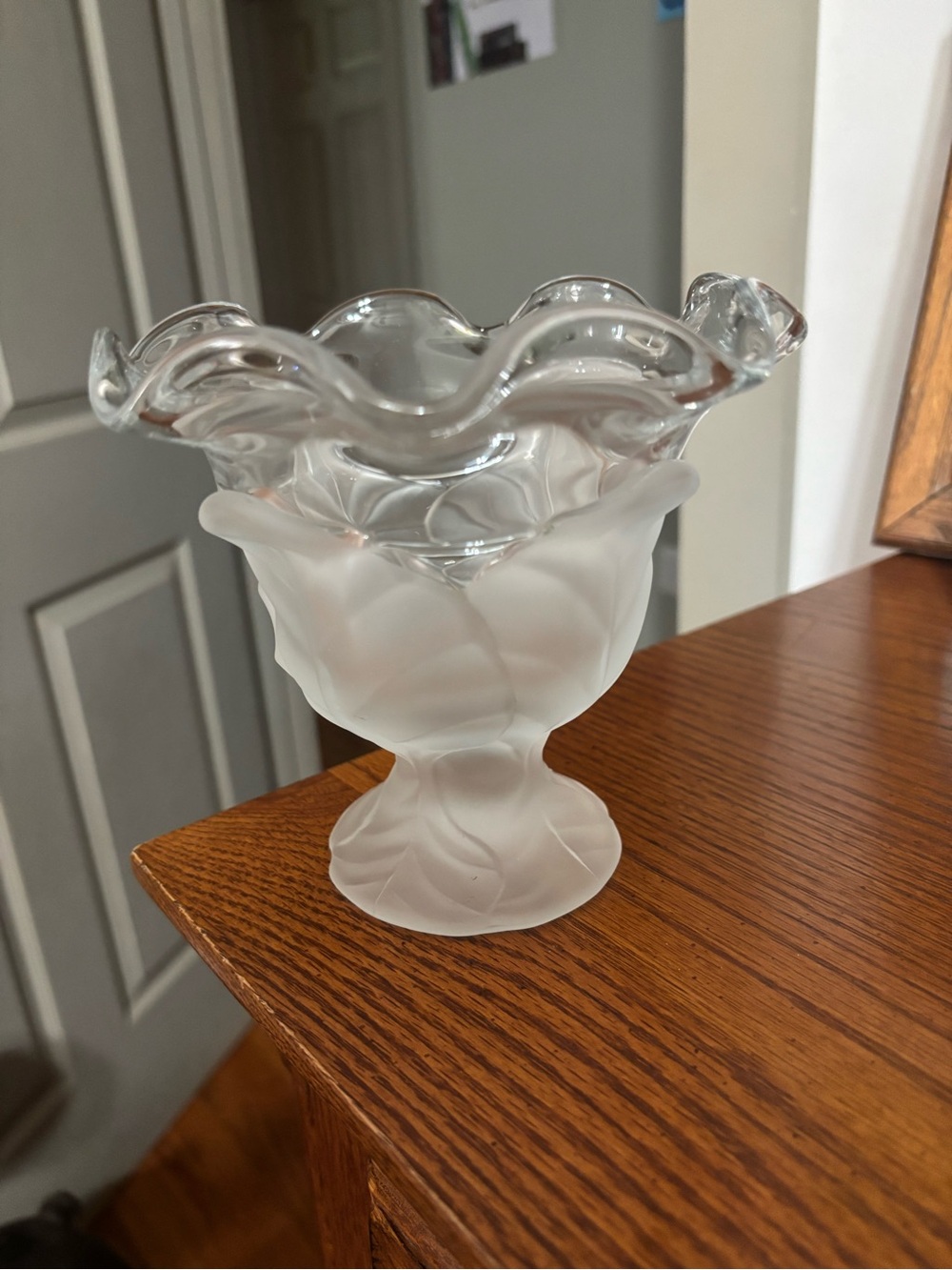 Vintage Viking Glass Cabbage Leaf Frosted Pedestal Compote Candy Dish **GLOWS**